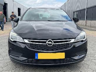 Opel Astra Sports Tourer 1.0 Turbo Online Edition picture 2