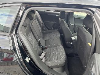 Opel Astra Sports Tourer 1.0 Turbo Online Edition picture 12