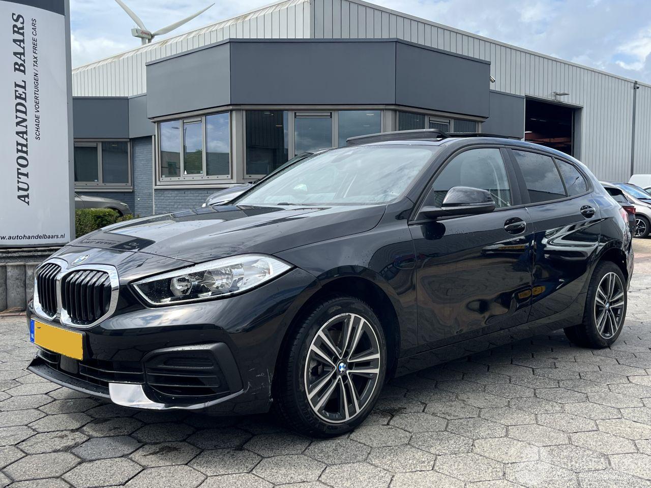 BMW 1-serie 116i SPORT AUTOM PANO