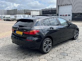 BMW 1-serie 116i SPORT AUTOM PANO picture 4