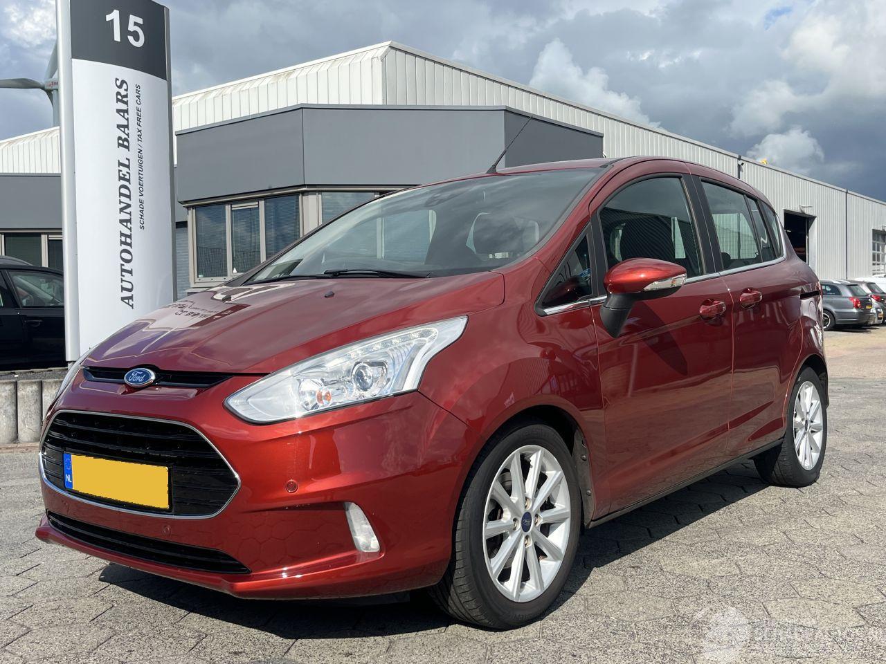 Ford B-Max 1.0 EcoBoost Titanium