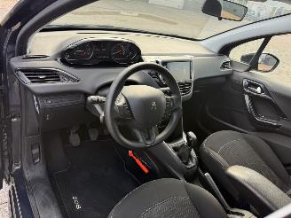 Peugeot 208 1.2 PureTech Blue Lion picture 15