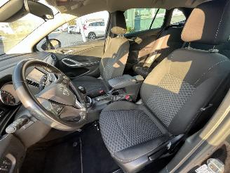 Opel Astra Sports Tourer 1.2 Edition picture 16