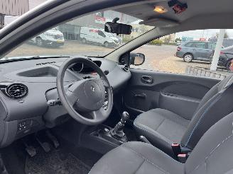 Renault Twingo 1.2 16V Acces picture 13