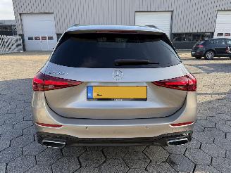 Mercedes C-klasse Estate 300 e AMG Line picture 5