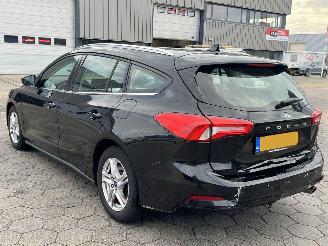 Ford Focus Wagon 1.0 EcoBoost Trend Edition Business picture 6