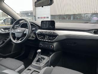 Ford Focus Wagon 1.0 EcoBoost Trend Edition Business picture 11