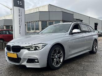 Damaged car BMW 3-serie Touring 318i M Sport Corporate Lease 2019/11