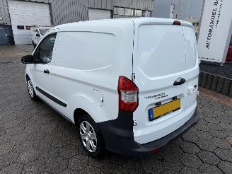 Ford Transit Courier Van 1.5 TDCI Trend Duratorq S&S picture 6