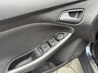 Ford Focus 1.0 EcoBoost Titanium picture 10