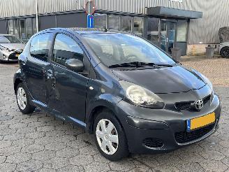 Toyota Aygo 1.0-12V Comfort picture 3