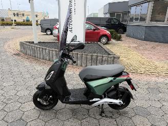 krockskadad bil bromfiets Piaggio   2021/12