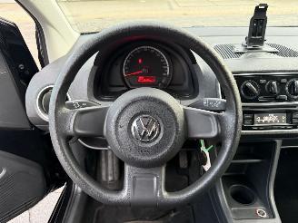 Volkswagen Up! 1.0 high up! picture 17