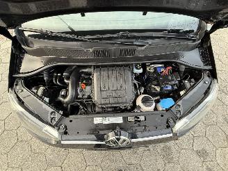 Volkswagen Up! 1.0 high up! picture 8