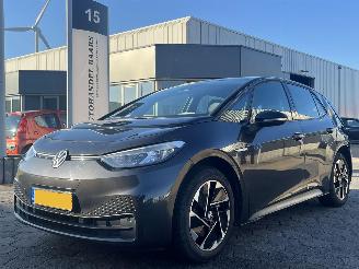krockskadad bil auto Volkswagen ID.3 Pro Advantage 58 kWh 2023/5