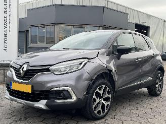 uszkodzony samochody osobowe Renault Captur 0.9 TCe Edition One 2017/11