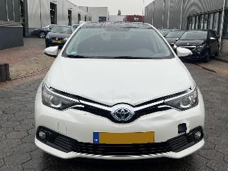 Toyota Auris 1.8 Hybrid Trend picture 2