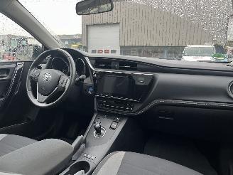 Toyota Auris 1.8 Hybrid Trend picture 12