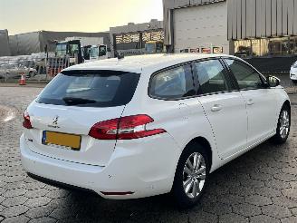 Peugeot 308 SW 1.2 PureTech Allure picture 4