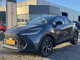 krockskadad bil auto Toyota CH-R 1.8 Hybrid 140 Dynamic 2025/1