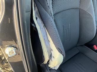 Toyota CH-R 1.8 Hybrid 140 Dynamic picture 13