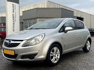 Schadeauto Opel Corsa 1.4-16V \'111\' Edition 2010/5
