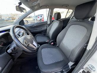 Hyundai I-20 1.2i i-Motion picture 14