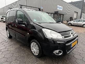 skadebil auto Citroën Berlingo 1.6 e-HDI 500 Club Economy 2014/1