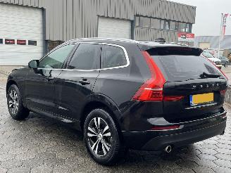 Volvo Xc-60 2.0 B4 Momentum Advantage AUTOMAAT picture 6