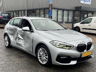 BMW 1-serie 118i Executive Edition AUTOMAAT picture 3