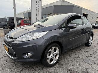 skadebil auto Ford Fiesta 1.25 Titanium 2010/1