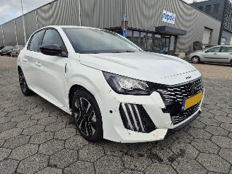 Peugeot 208 1.2 PureTech 100 Allure picture 3