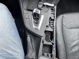 BMW 3-serie Touring 318i Luxury Edition picture 18