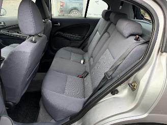 Nissan Almera 1.5 Visia picture 12