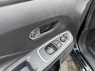 Nissan Micra 0.9 IG-T Tekna picture 8