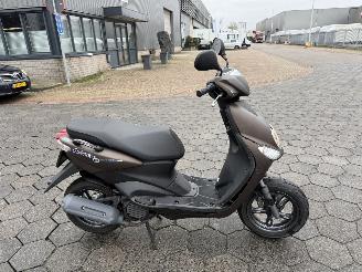 Yamaha  Neo\'s 4 picture 3