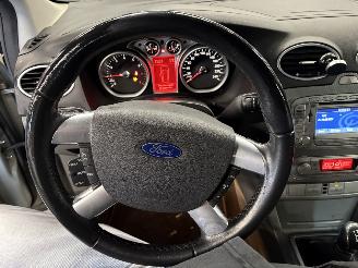 Ford Focus 1.8 Limited picture 16