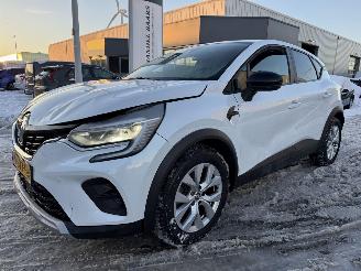 krockskadad bil auto Renault Captur 1.6 E-Tech Hybrid 145 Zen 2022/9
