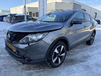 skadebil auto Nissan Qashqai 1.2 N-Connecta 2017/1