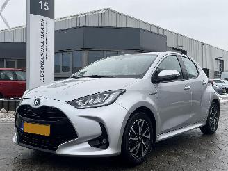 skadebil auto Toyota Yaris 1.5 Hybrid Dynamic 2021/2