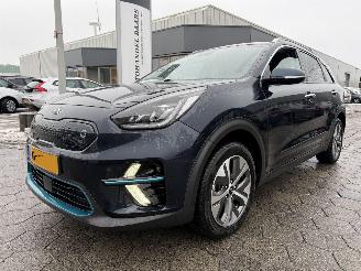 skadebil auto Kia e-Niro ExecutiveLine 64 kWh 2019/12