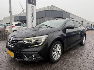 Vaurioauto  passenger cars Renault Mégane Estate 1.2 TCe Limited 2018/2