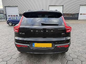 Volvo XC40 2.0 B4 Plus Dark picture 6