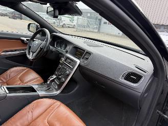 Volvo V-60 2.4 D6 AWD Plug-In Hybrid Summum picture 16