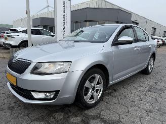 Unfallwagen Skoda Octavia 1.2 TSI Greentech Ambition Businessline 2013/7