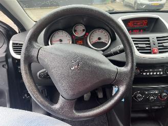 Peugeot 207 1.4 VTi Style picture 15