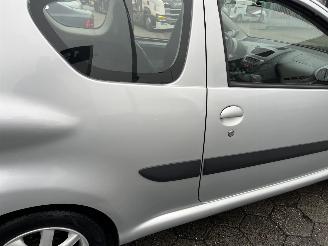 Toyota Aygo 1.0-12V + picture 8