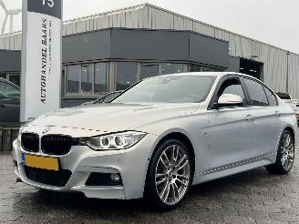 uszkodzony samochody osobowe BMW 3-serie 328i High Executive AUTOMAAT 2014/7