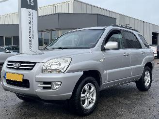 krockskadad bil auto Kia Sportage 2.0 CVVT M-bition 2007/1