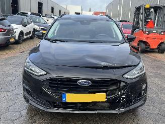 Ford Focus Wagon 1.0 EcoBoost Hybrid Connected picture 2